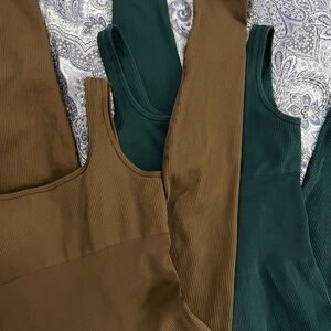 2 TikTok long active bodysuits